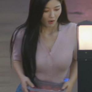 어제자 편의점 샛별이 김유정 핑크